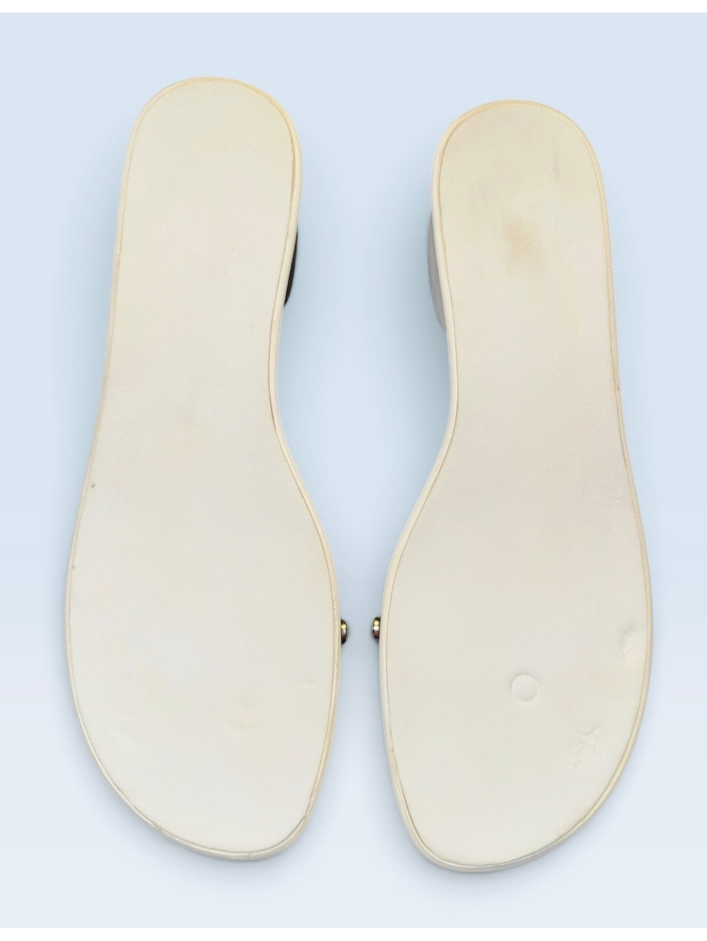 Onesole Rare White Low Heel Sandals 8